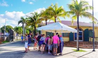 美国护照上写的什么